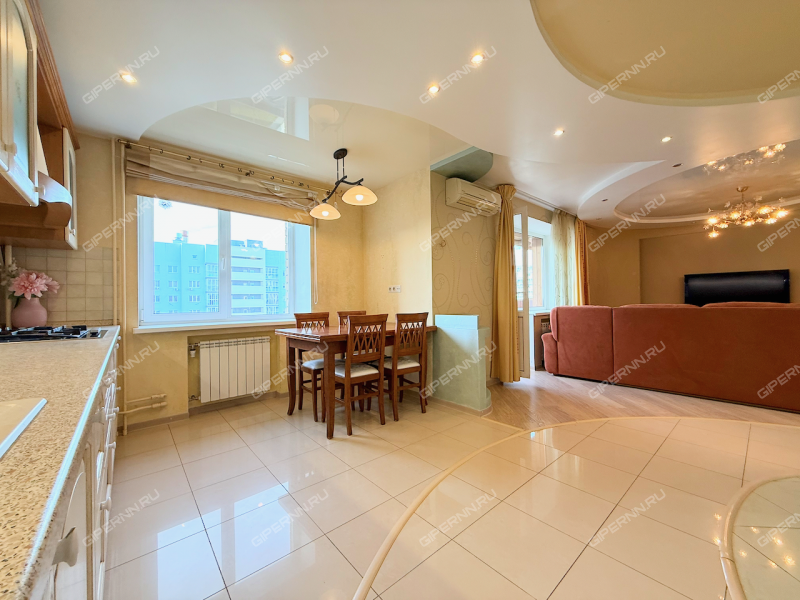 трёхкомнатная квартира на Деловой улице дом 22 к2