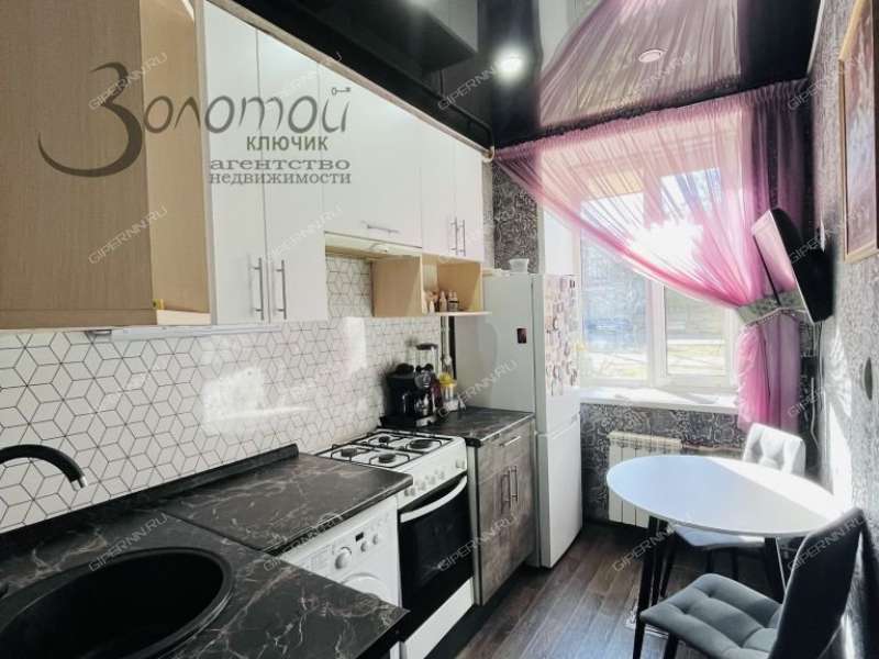 двухкомнатная квартира на улице 50-летия Победы дом 17