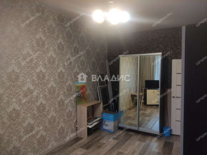 трёхкомнатная квартира на шоссе Жиркомбината дом 10