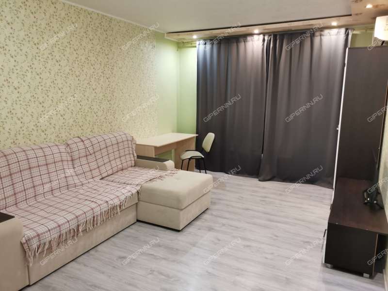 однокомнатная квартира на бульваре 60-летия Октября дом 21 к1