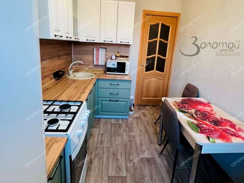 трёхкомнатная квартира на улице Челюскинцев дом 15