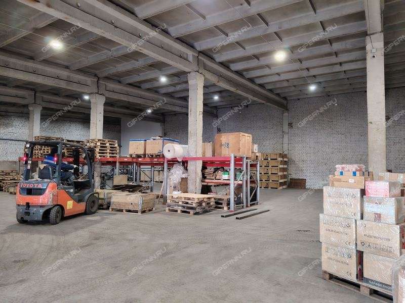 помещение под склад на Кузбасская ул, д.17