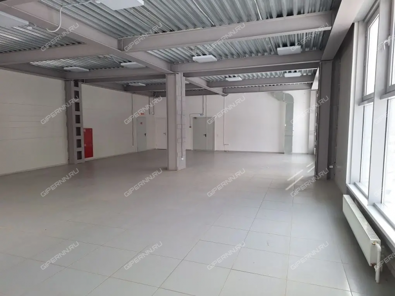 помещение под склад, недвижимость под автобизнес на улице Юлиуса Фучика