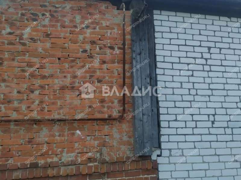 дом на Комсомольской улице село Семьяны