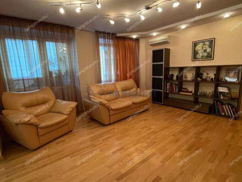 четырёхкомнатная квартира на улице Нестерова дом 33