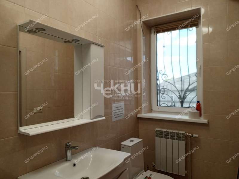 здание под коммерческую недвижимость на  деревня Опалиха