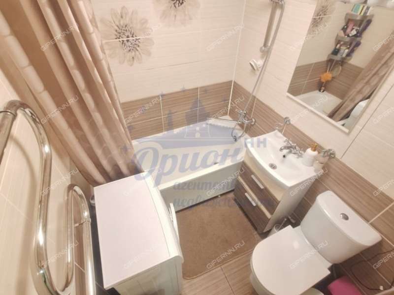 трёхкомнатная квартира на улице Заломова дом 4