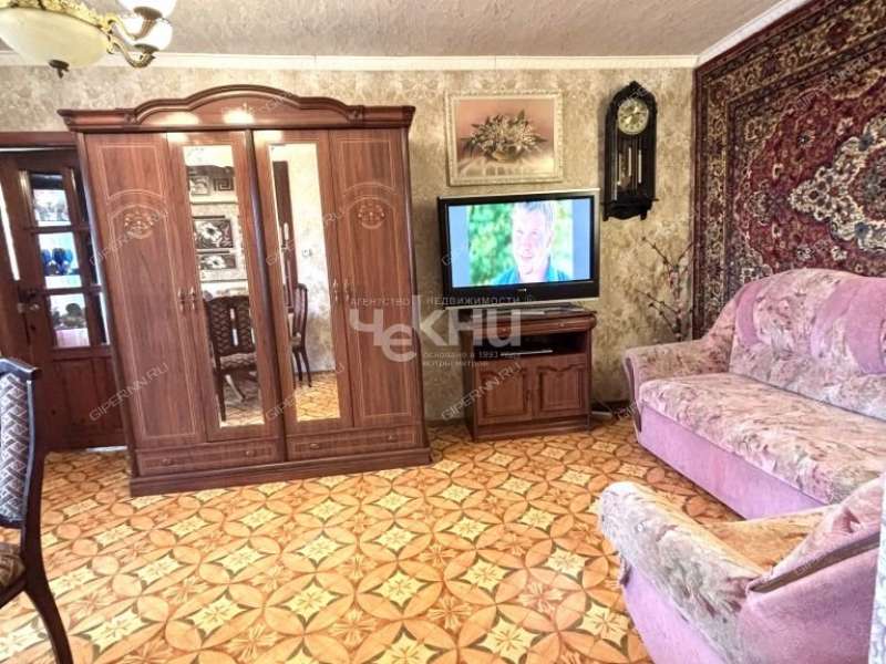 трёхкомнатная квартира на улице Ефремова дом 5А