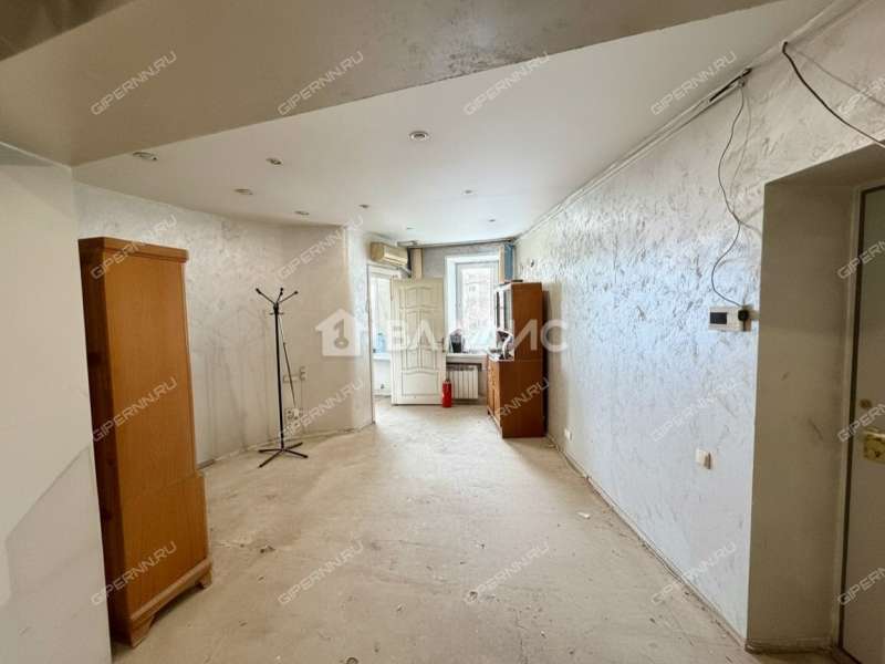 здание под офис, торговую площадь на Большой Покровской улице