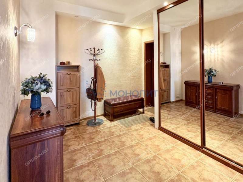 трёхкомнатная квартира на улице Маслякова дом 12А