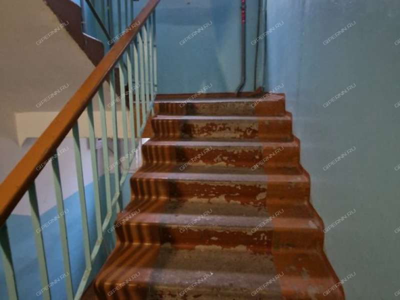 двухкомнатная квартира в 3-м микрорайоне дом 6 город Кстово