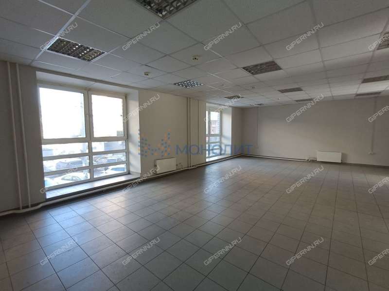 помещение под офис, торговую площадь на улице Невзоровых
