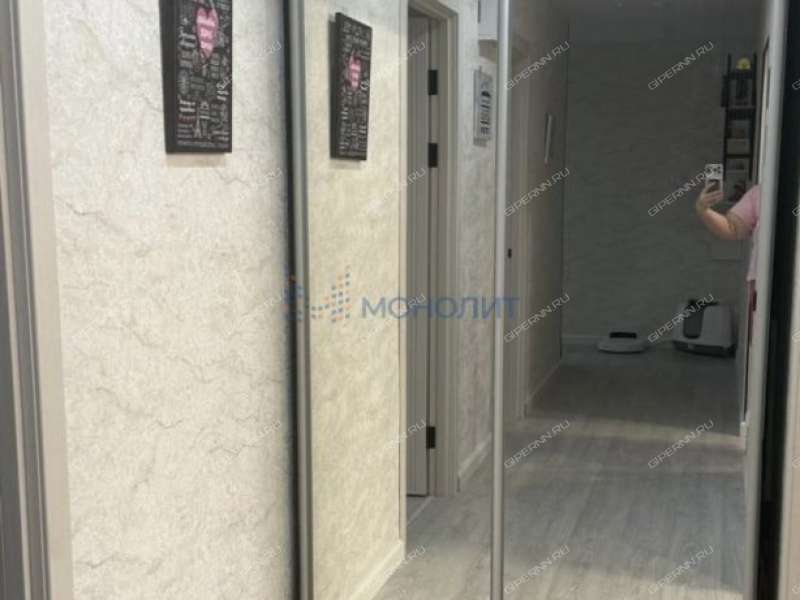 трёхкомнатная квартира на улице Коминтерна дом 16