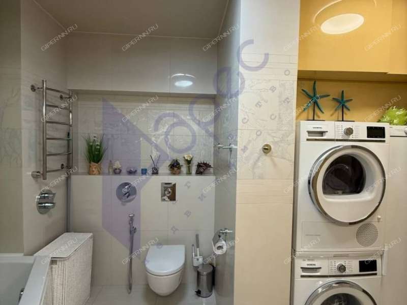 трёхкомнатная квартира на улице Максима Горького дом 77