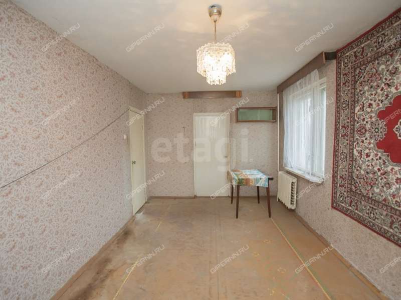 трёхкомнатная квартира на улице Маршала Голованова дом 33