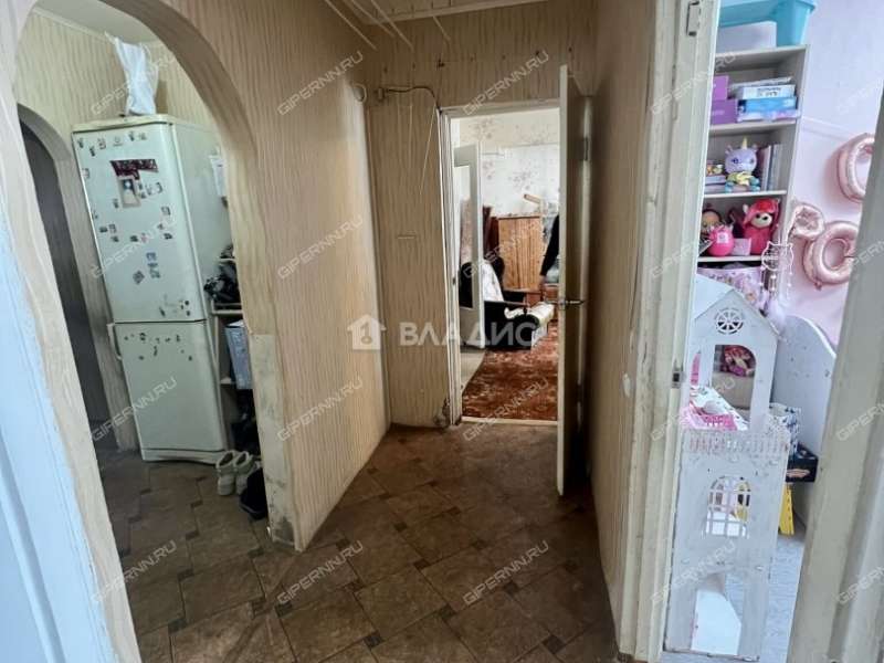 трёхкомнатная квартира на улице Маршала Малиновского дом 2