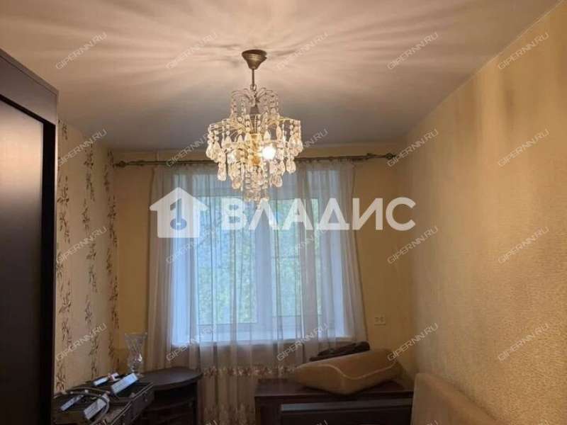 трёхкомнатная квартира на улице Героя Чугунова дом 15