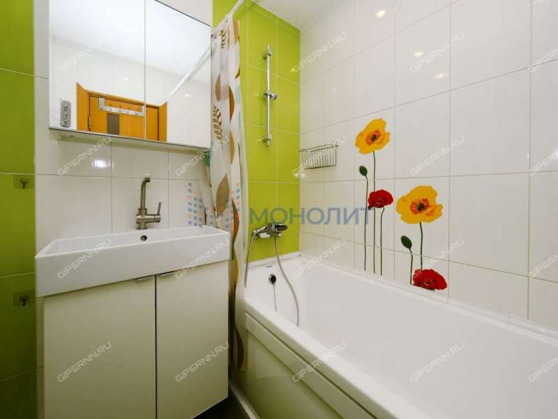 трёхкомнатная квартира на улице Карла Маркса дом 43