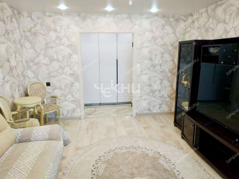 трёхкомнатная квартира на улице Октябрьской Революции дом 40