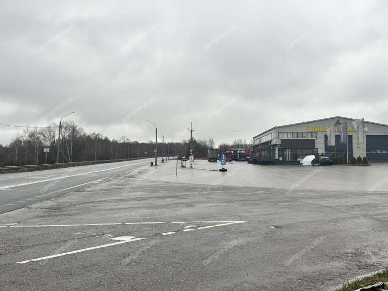 помещение под помещение свободного назначения, торговую площадь на улице Ворошилова деревня Новоликеево