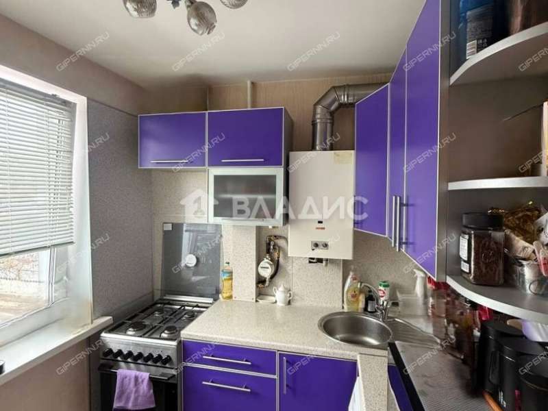 трёхкомнатная квартира на улице Ивана Чугурина дом 3