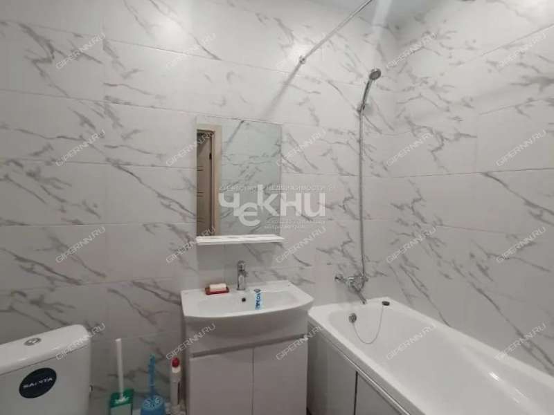 двухкомнатная квартира на улице Куйбышева дом 49 к1