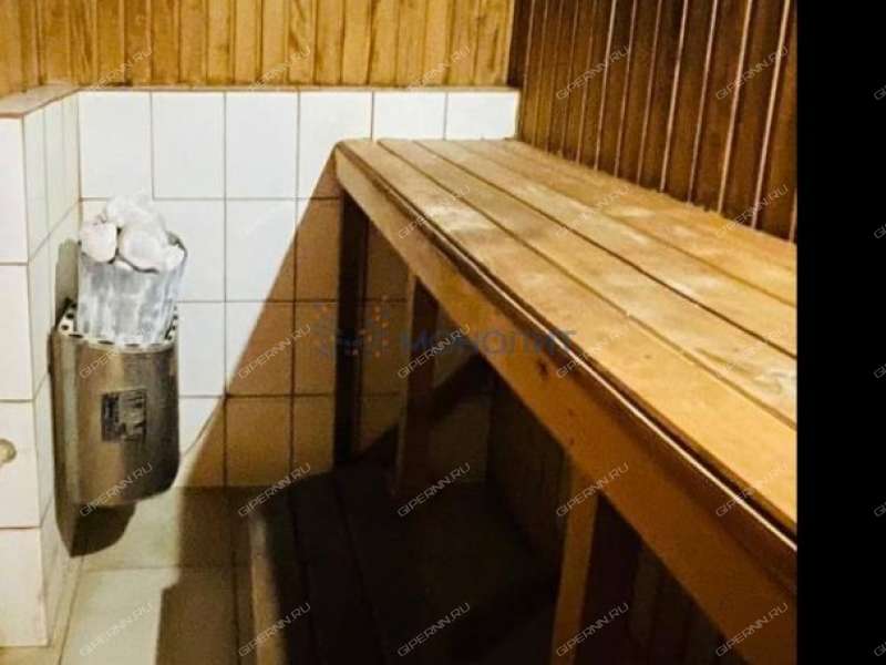 дом на -