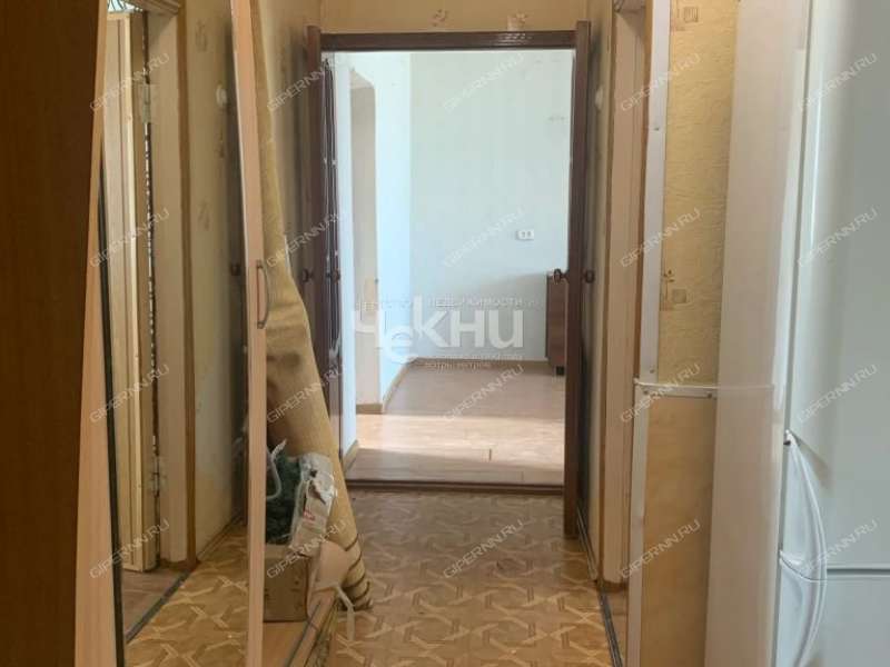 трёхкомнатная квартира на Республиканская ул дом 33 Бор