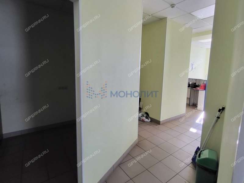 помещение под офис, торговую площадь на Южном шоссе