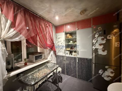 3-komnatnaya-ul-respublikanskaya-d-33 фото