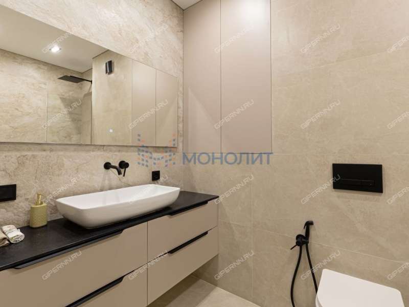 трёхкомнатная квартира на Большей Печёрской улице дом 89