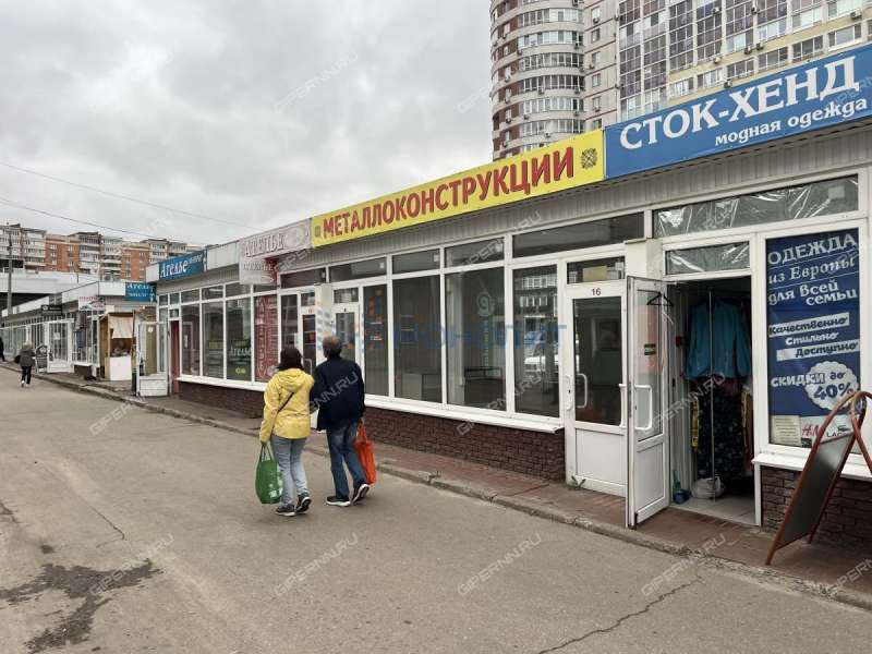 помещение под офис, торговую площадь на улице Плотникова