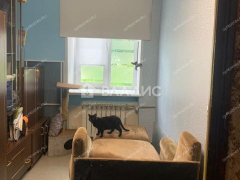 2-komnatnaya-ul-golovnina-d-30 фото