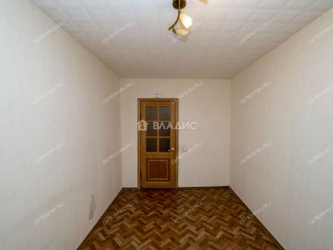 2-komnatnaya-ul-raevskogo-d-19 фото