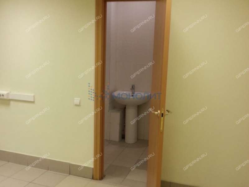 помещение под помещение свободного назначения, офис на Варварской улице