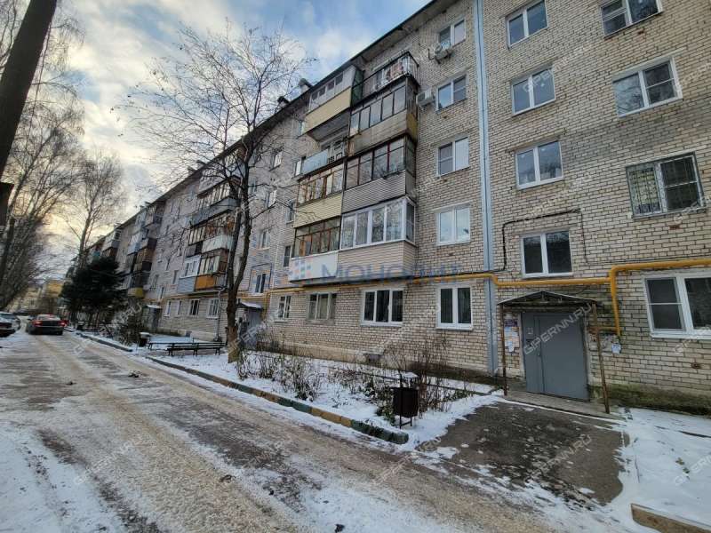 трёхкомнатная квартира на улице Баранова дом 3