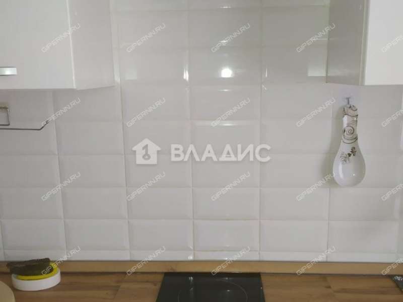 комната в доме 83 на Московском шоссе