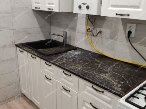 3-komnatnaya-ul-yablonevaya-d-4 фото