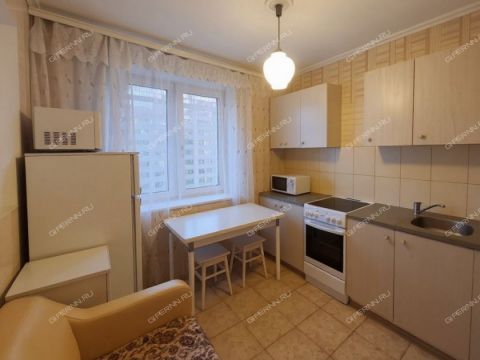 1-komnatnaya-ul-vyatskaya-d-1 фото