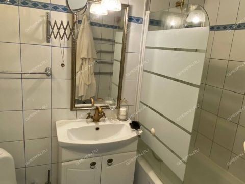 2-komnatnaya-pl-maksima-gorkogo-d-4-2 фото