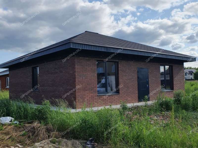 дом на Центральной улице деревня Подвалиха