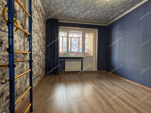 4-komnatnaya-sh-yuzhnoe-d-8 фото