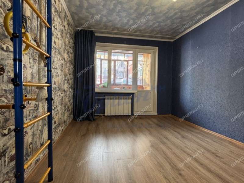 четырёхкомнатная квартира на Южном шоссе дом 8