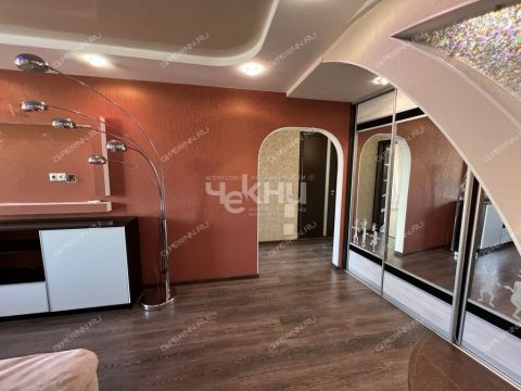 3-komnatnaya-ul-kosmonavta-komarova-d-2-k1 фото