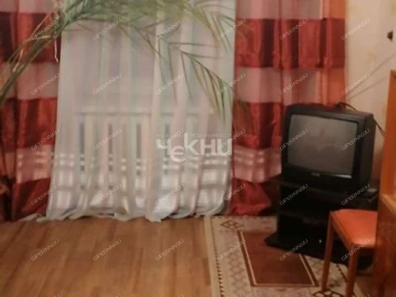 трёхкомнатная квартира на улице Ванеева дом 24