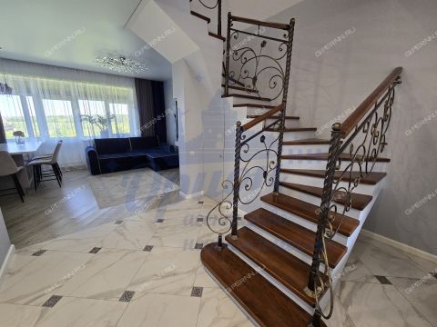 taunhaus-derevnya-frolovskoe-kstovskiy-rayon фото