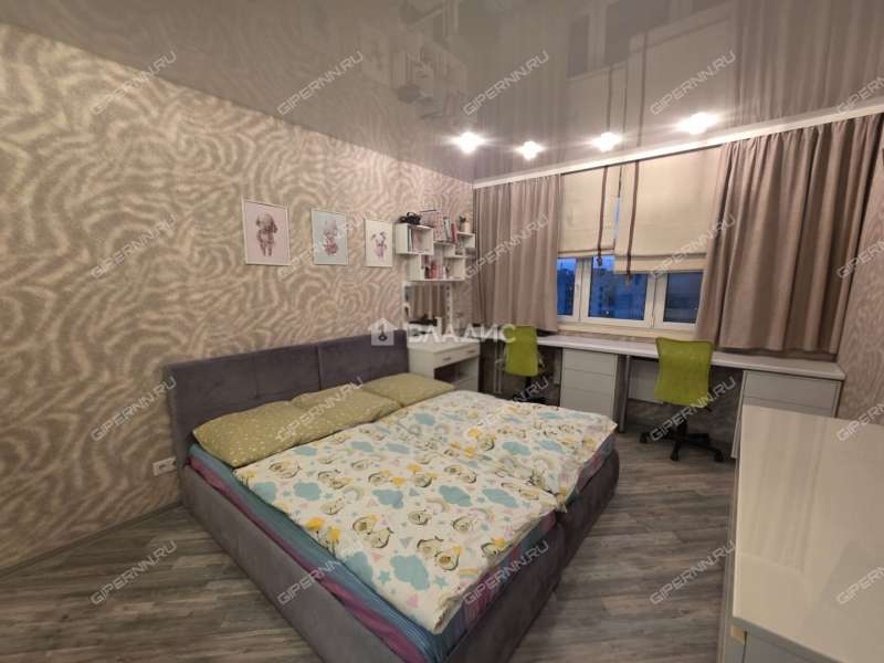 трёхкомнатная квартира на Белозерской улице дом 4