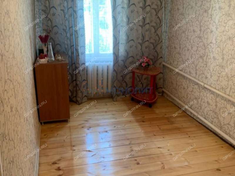 четырёхкомнатная квартира на Авиаторской улице дом 13