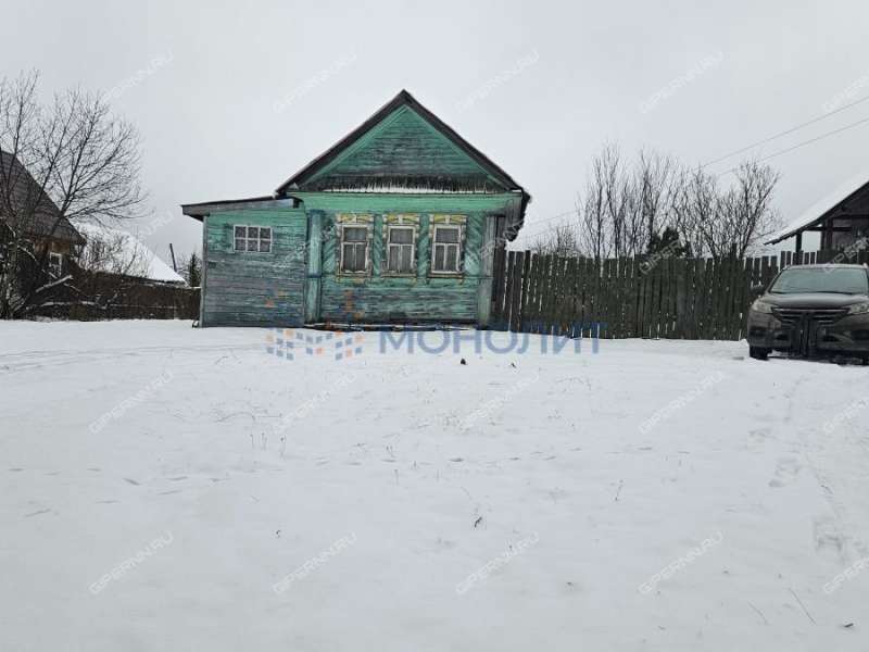 дом на улице 40 лет Победы деревня Пияичное