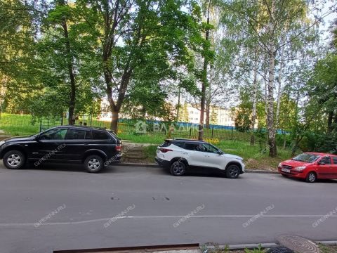 3-komnatnaya-ul-verhnepecherskaya-d-4 фото